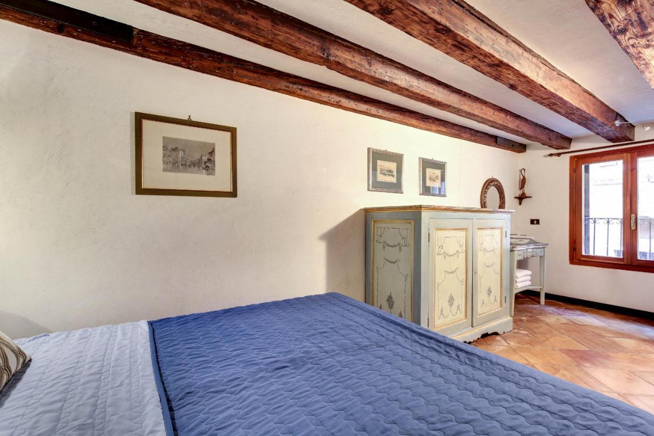 Appartamento Canal View In Rialto